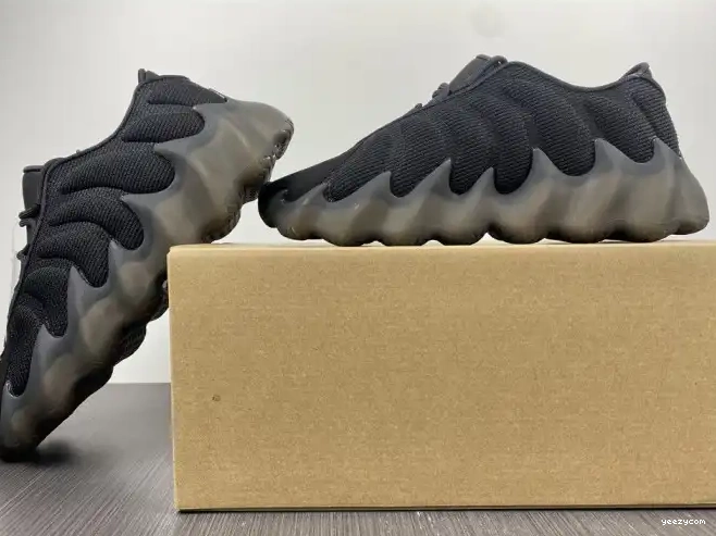 YEEZY 400 ADIDAS H68032 0515